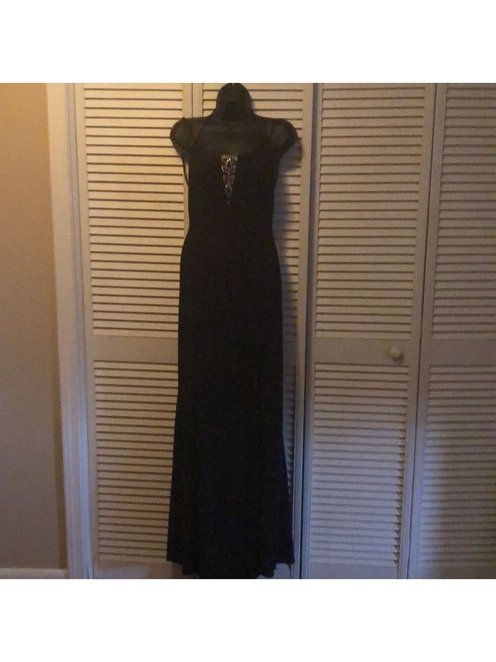 Prom dress - Picture 3 of 4